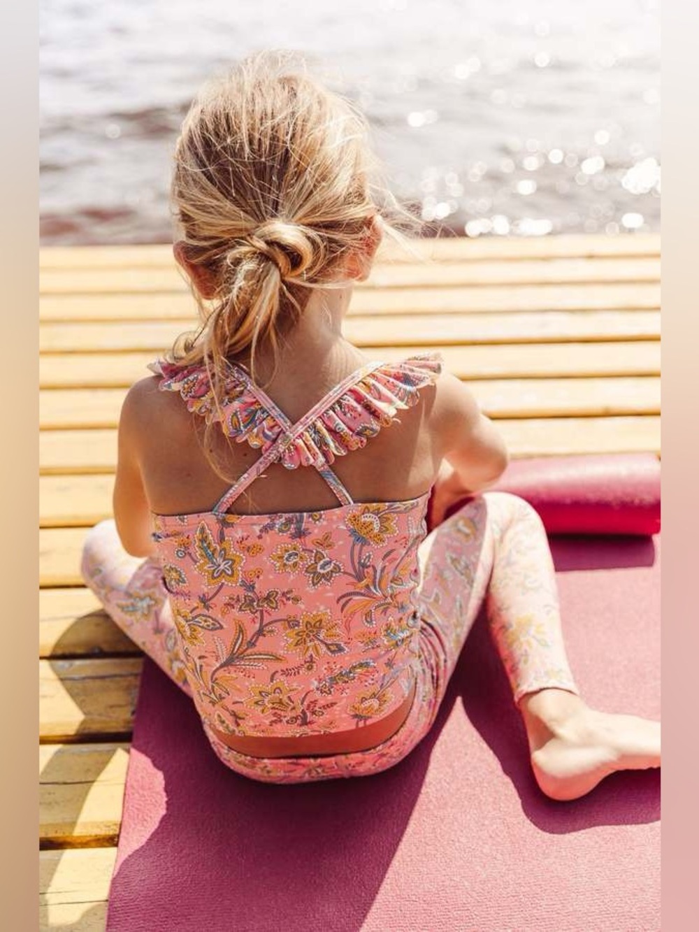 Like New Louise Misha Paris Tamarias Yoga Top & Duania Leggings in Pink Riviera - Picture 2 of 14